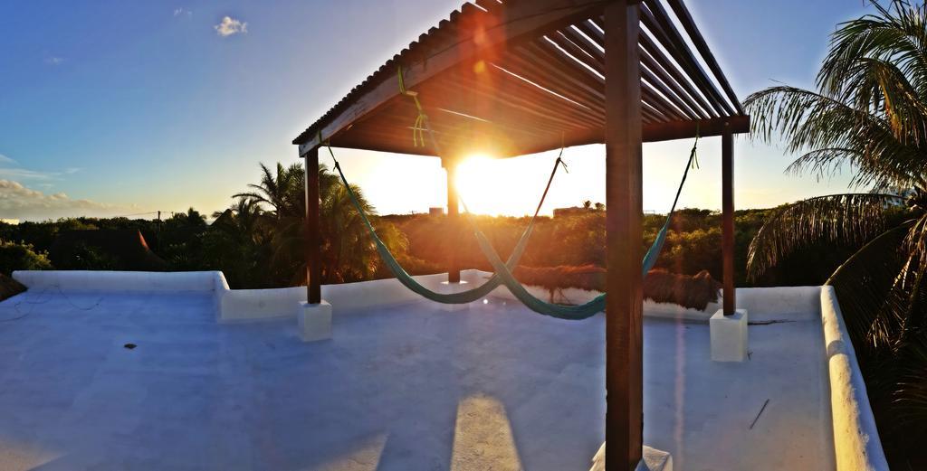 Hotel Que Onda Akumal Exterior photo